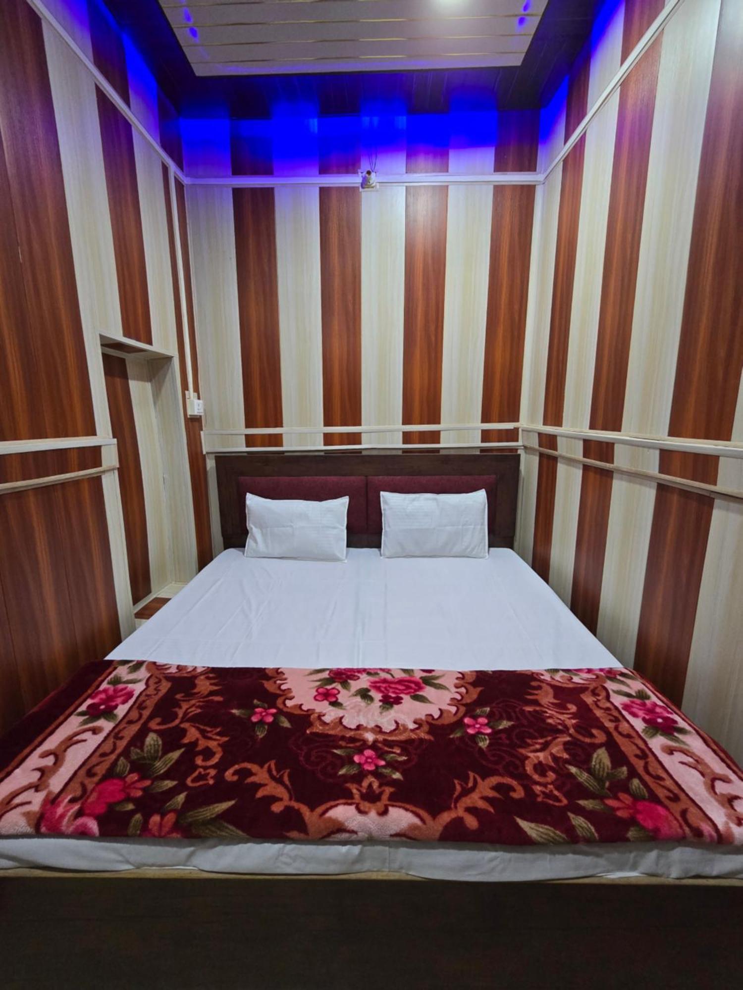 Ramlala Paying Guest House Stay Just 100M From Saryu Ghat, Ayodhya Εξωτερικό φωτογραφία